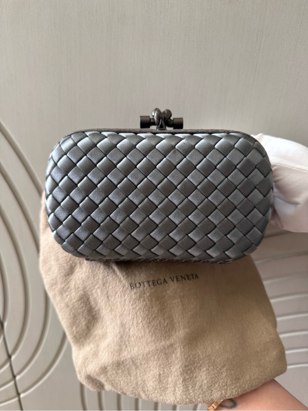 Bottega Veneta Metallic Silver Intrecciato Knot Clutch